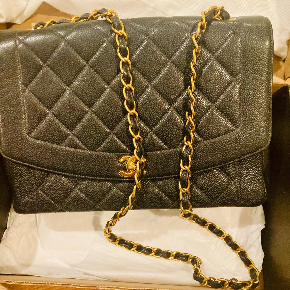 Rare Chanel Black Quilted Caviar Leather Vintage Diana Large Classic Single Flap